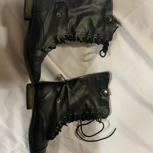 Combat boots size 7 - Picture 1 of 4